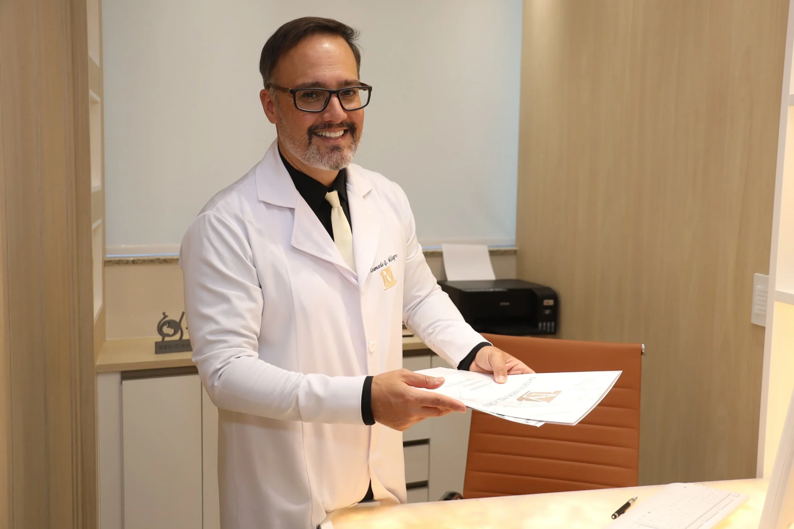 Dr. Leonardo Milagres