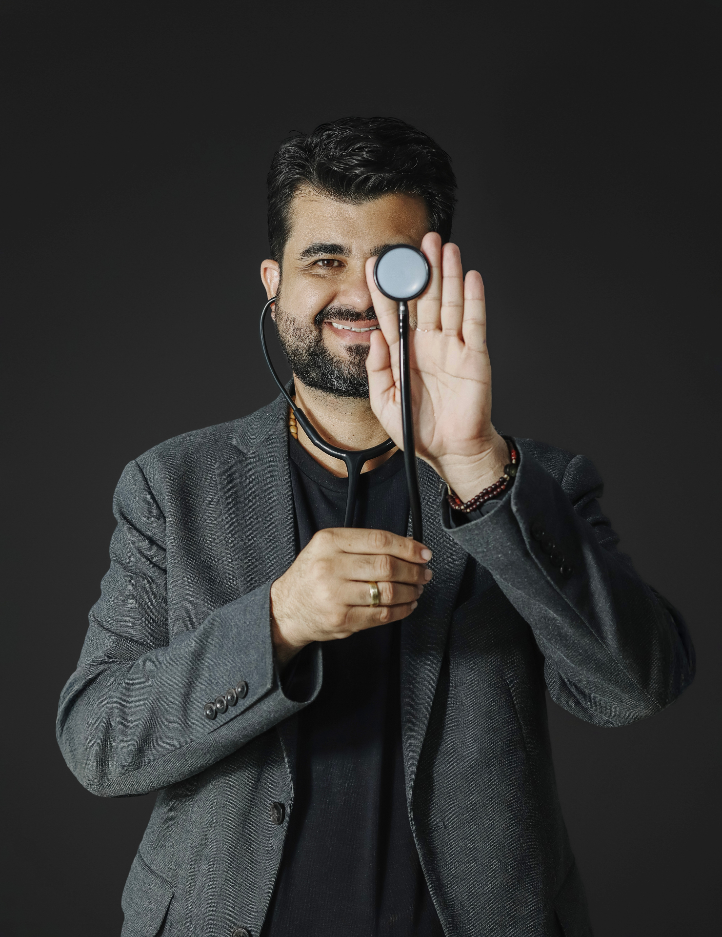 Dr. Ruan Gabriel Reinaldo em atendimento